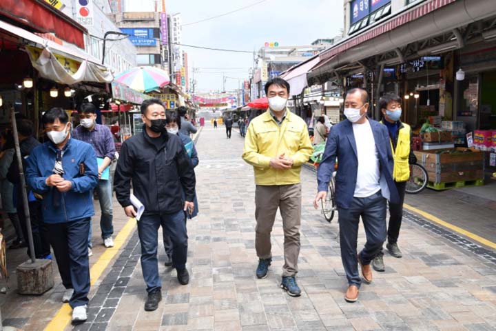 김상호 하남시장, 덕풍전통시장 특별 방역점검