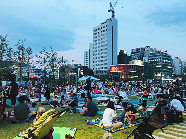 한여름 밤의 영화 나들이, 경기평화광장에서 즐기자!