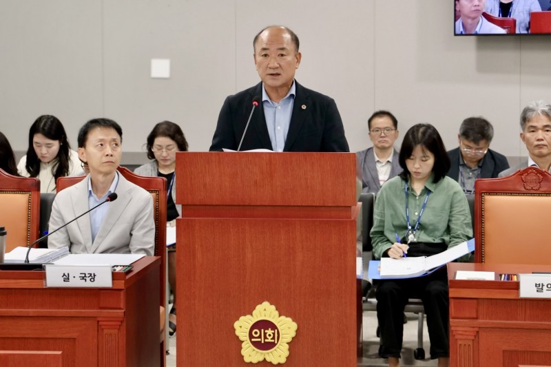 이천시, 개학기 불법 현수막 집중 정…